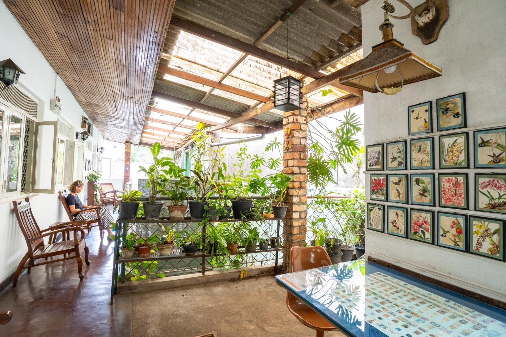 Kandy Inn Madugalle'S Family Guest House Zewnętrze zdjęcie