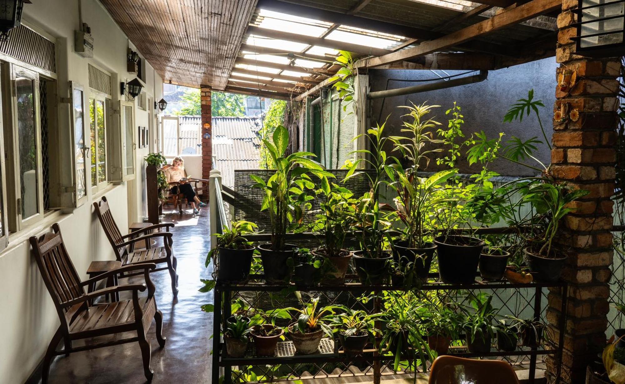 Kandy Inn Madugalle'S Family Guest House Zewnętrze zdjęcie