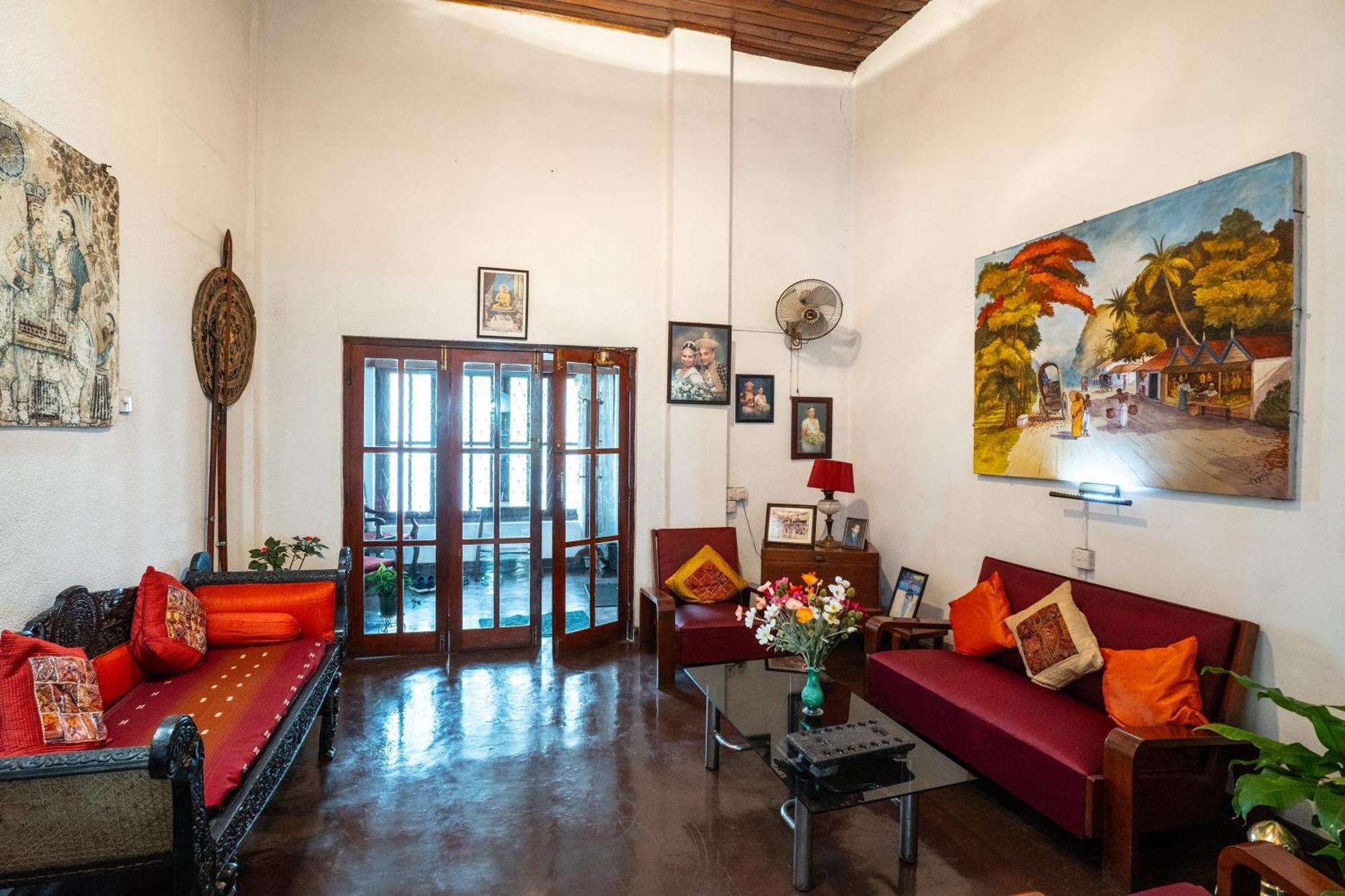 Kandy Inn Madugalle'S Family Guest House Zewnętrze zdjęcie