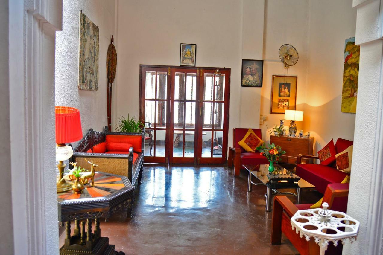 Kandy Inn Madugalle'S Family Guest House Zewnętrze zdjęcie